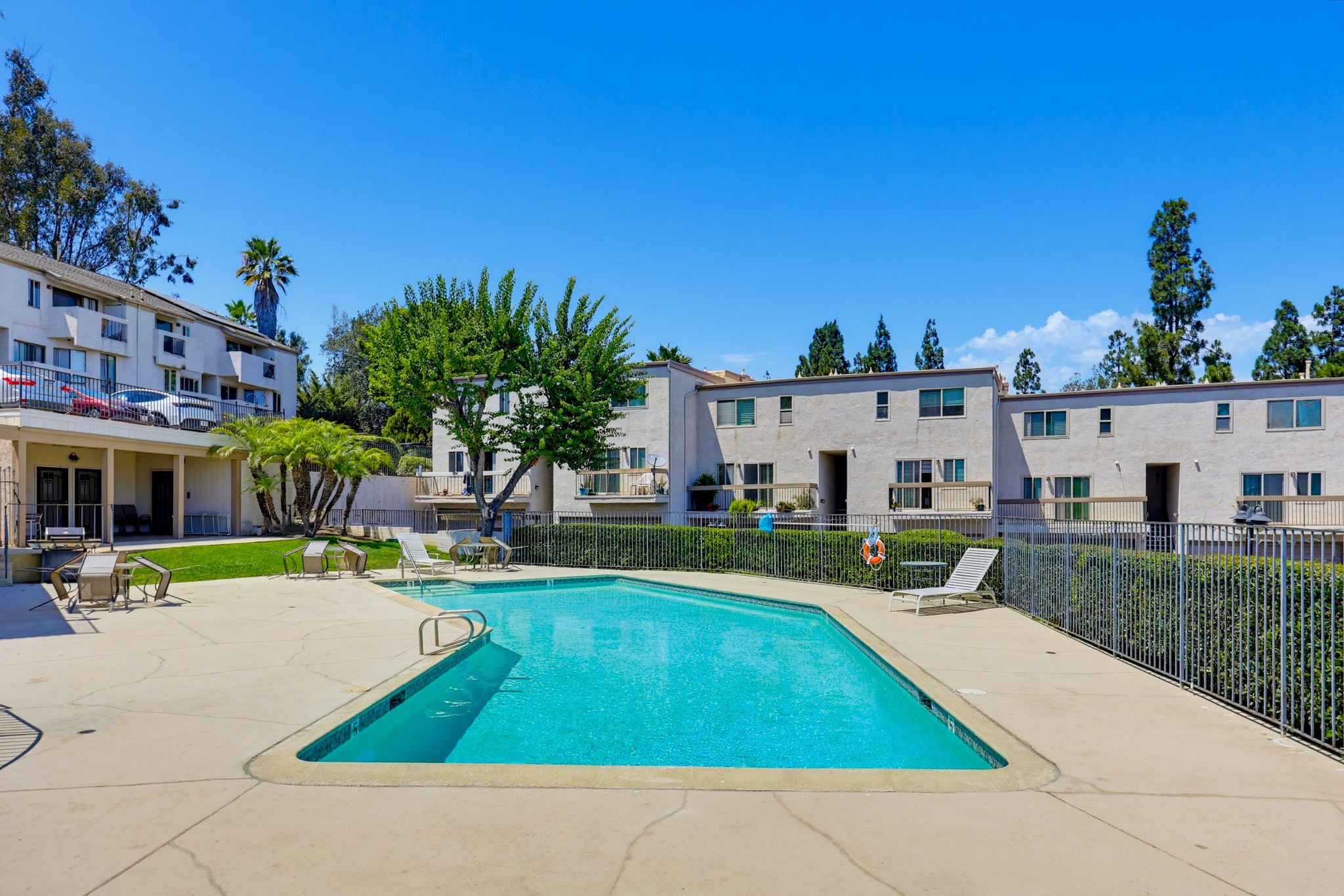 Virtual tour photo 75 of 77 for 356 S Travelodge Dr