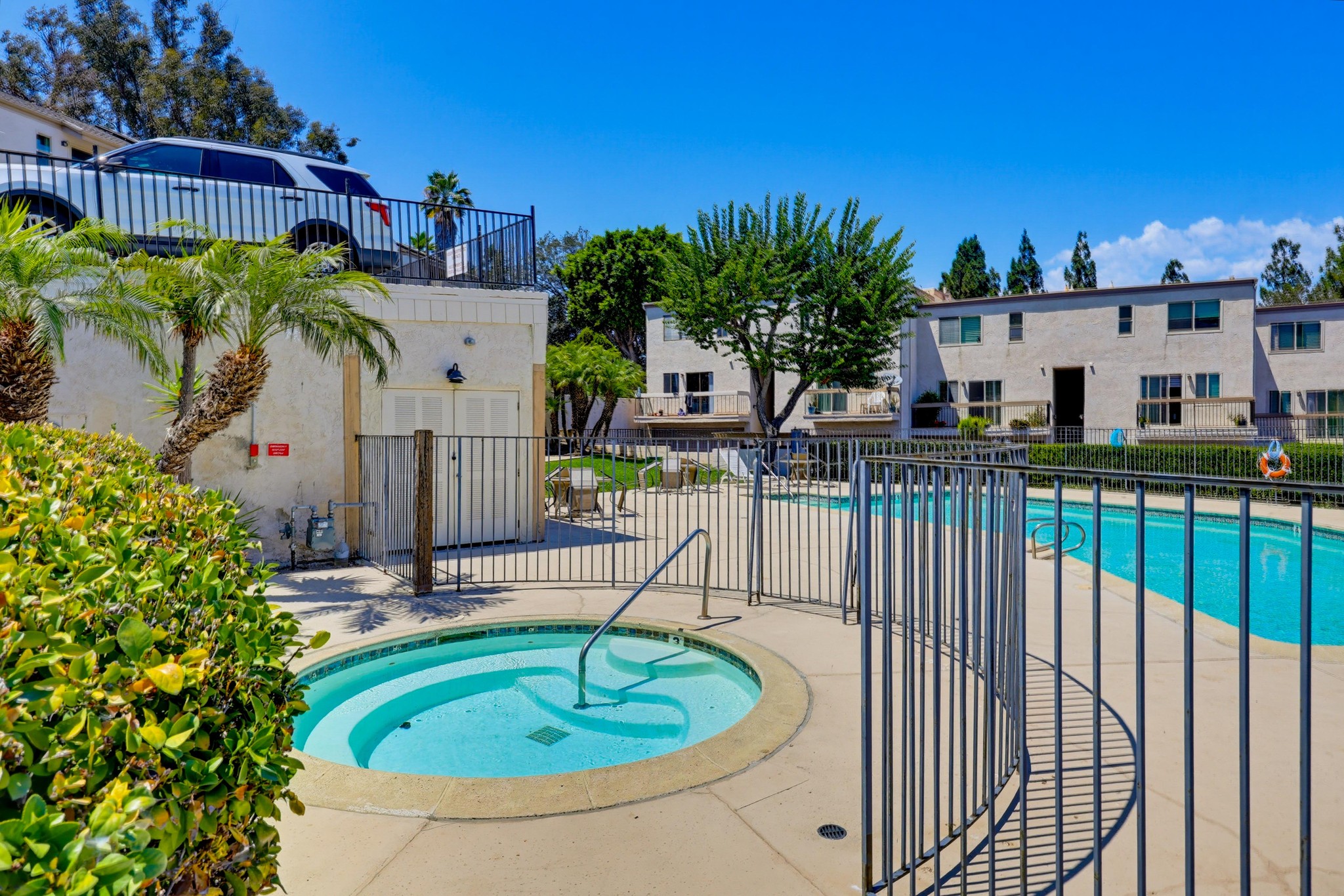 Virtual tour photo 76 of 77 for 356 S Travelodge Dr