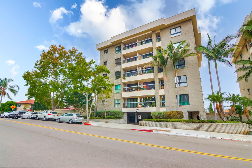 Virtual tour photo 4 of 45 for 3560 1st Ave