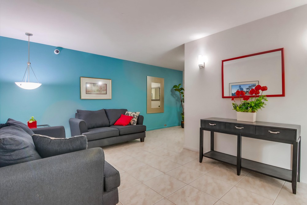 Virtual tour photo 5 of 45 for 3560 1st Ave