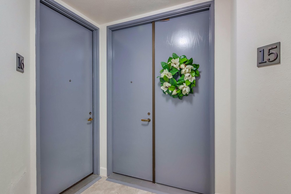 Virtual tour photo 6 of 45 for 3560 1st Ave