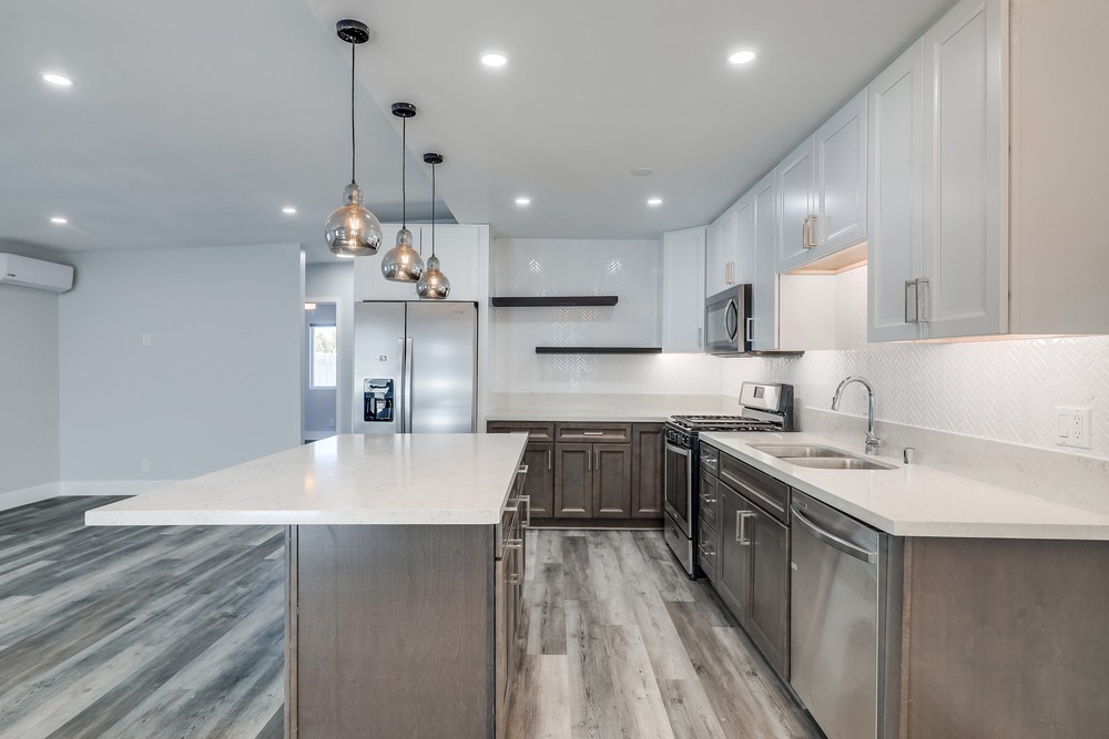 Virtual tour photo 13 of 41 for 3560 Island Ave