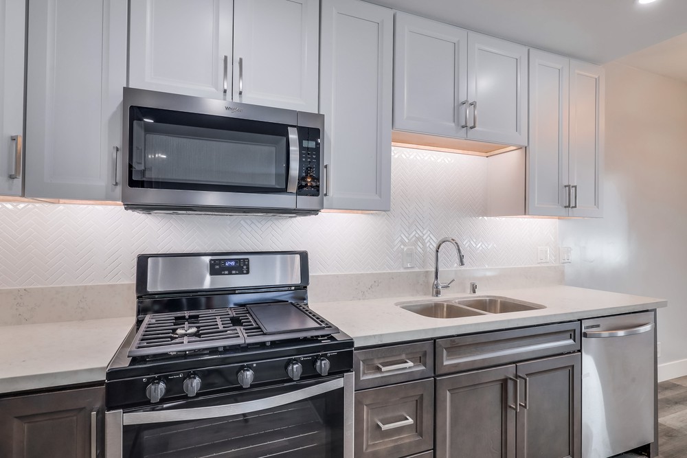 Virtual tour photo 14 of 41 for 3560 Island Ave