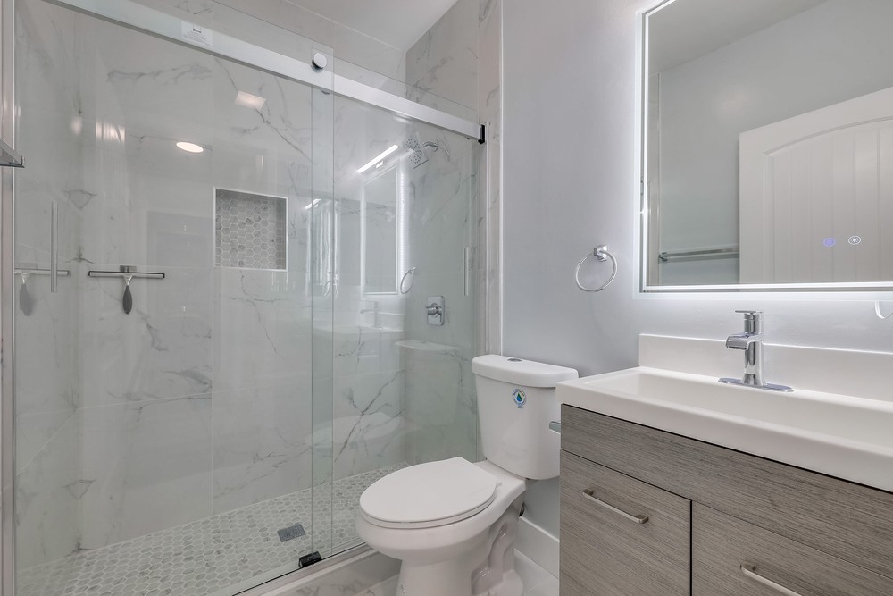 Virtual tour photo 20 of 41 for 3560 Island Ave