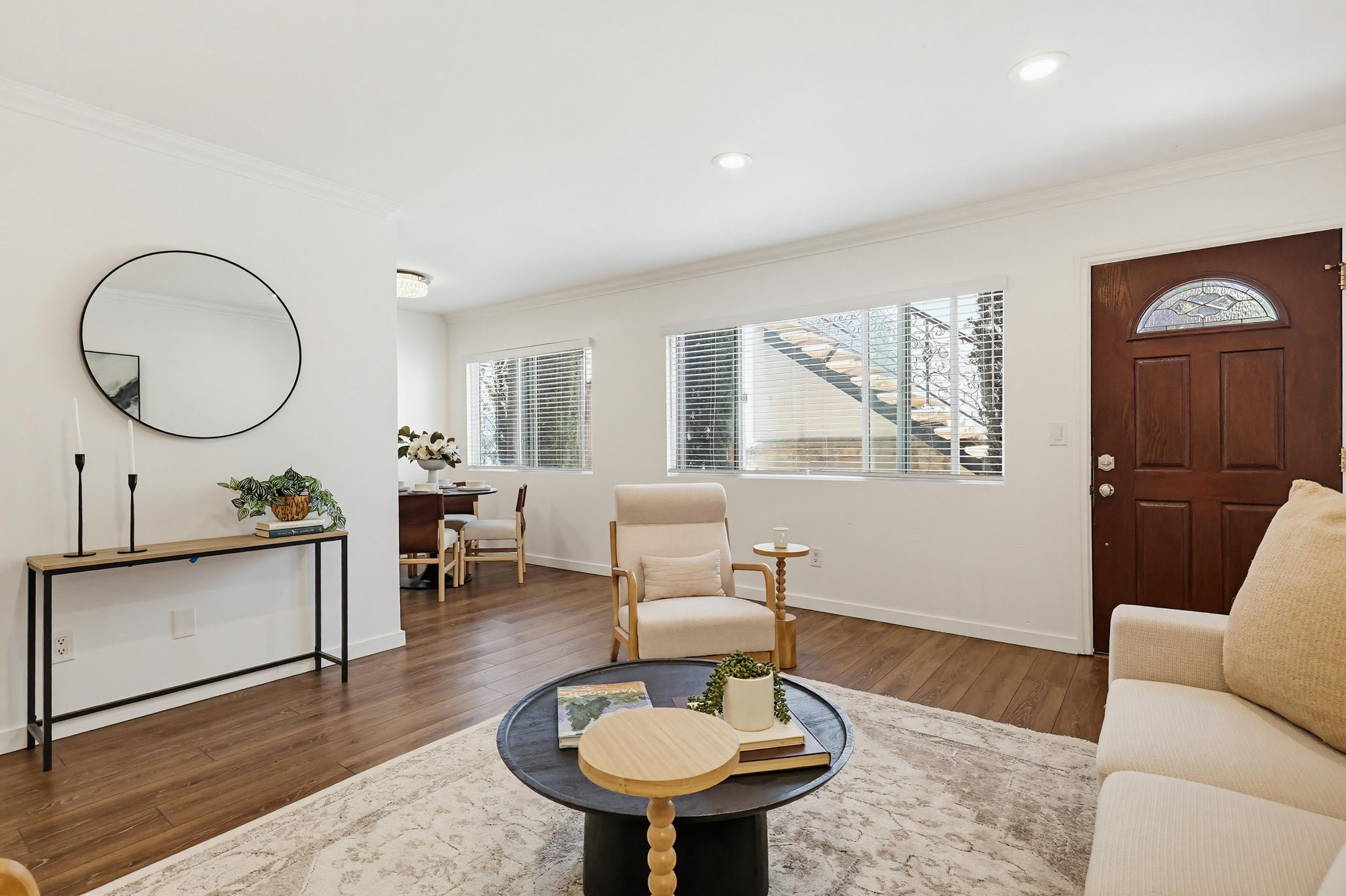 Virtual tour photo 12 of 33 for 3562 Marlborough Ave #04