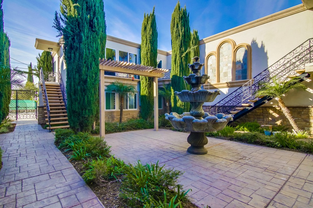 Virtual tour photo 8 of 32 for 3562 Marlborough Ave