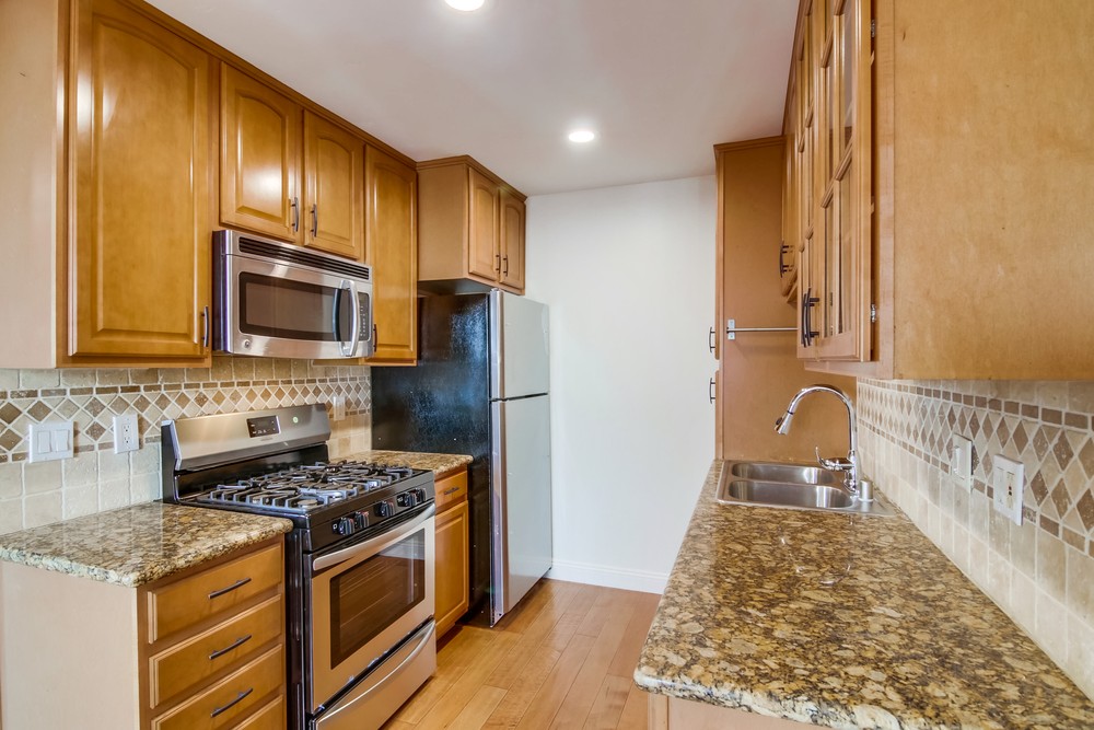 Virtual tour photo 18 of 32 for 3562 Marlborough Ave