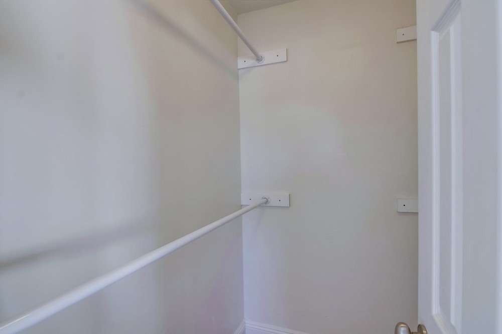 Virtual tour photo 24 of 32 for 3562 Marlborough Ave