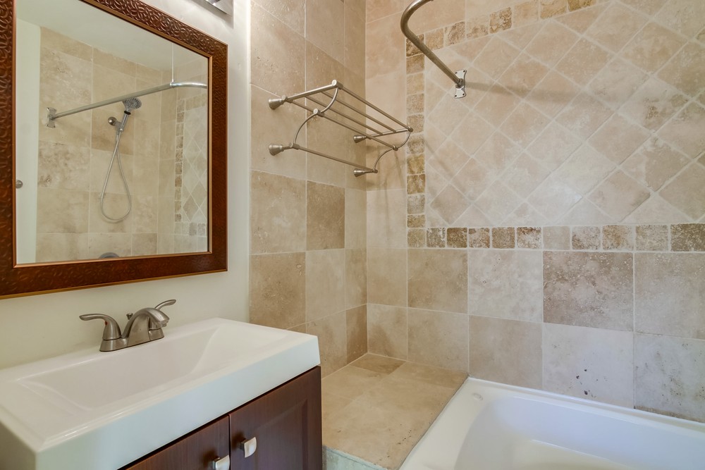 Virtual tour photo 25 of 32 for 3562 Marlborough Ave