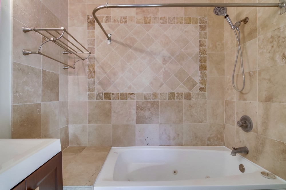 Virtual tour photo 26 of 32 for 3562 Marlborough Ave