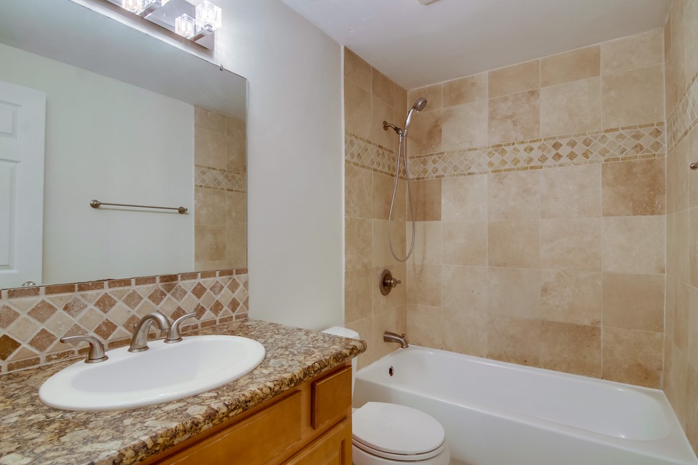 Virtual tour photo 29 of 32 for 3562 Marlborough Ave