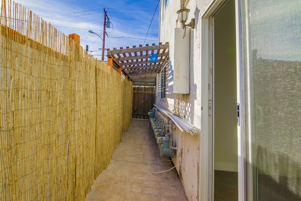 Virtual tour photo 32 of 32 for 3562 Marlborough Ave