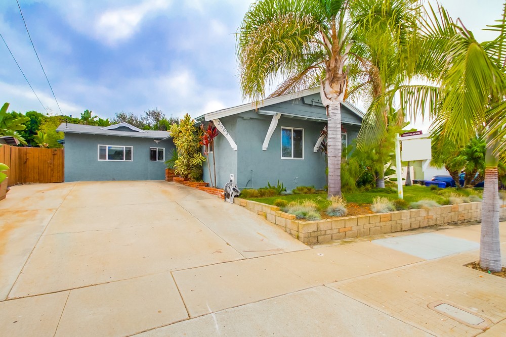 Virtual tour photo 1 of 54 for 3563 Mt Acomita Ave