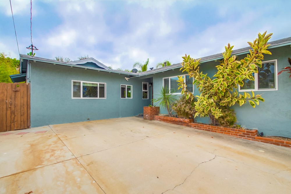 Virtual tour photo 6 of 54 for 3563 Mt Acomita Ave