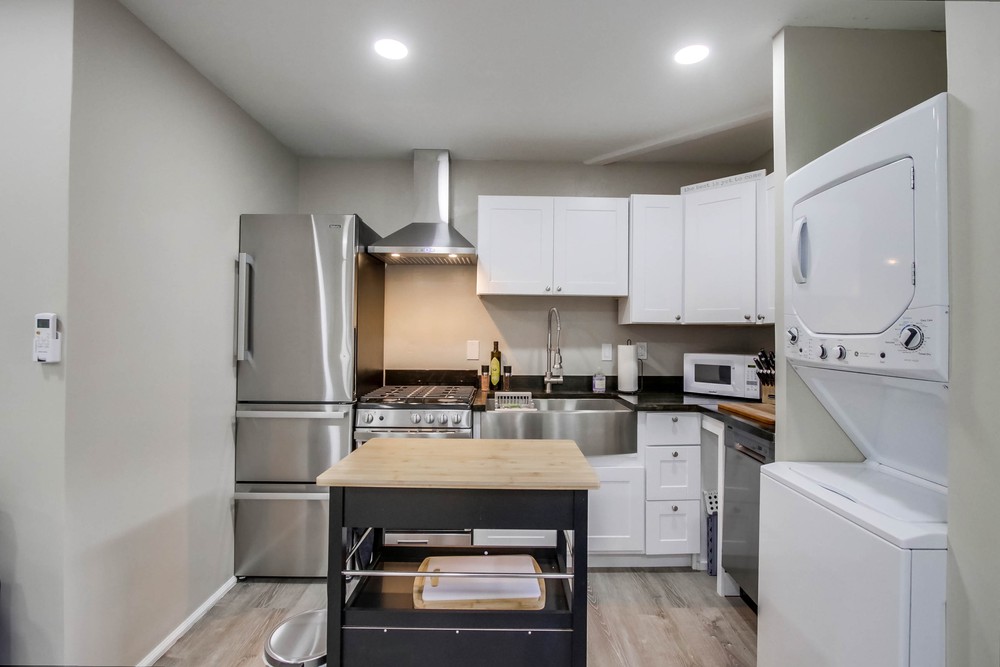 Virtual tour photo 13 of 27 for 3567 Ottawa Ave