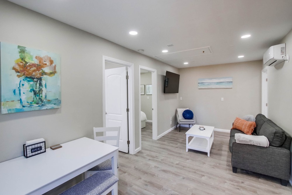 Virtual tour photo 14 of 27 for 3567 Ottawa Ave