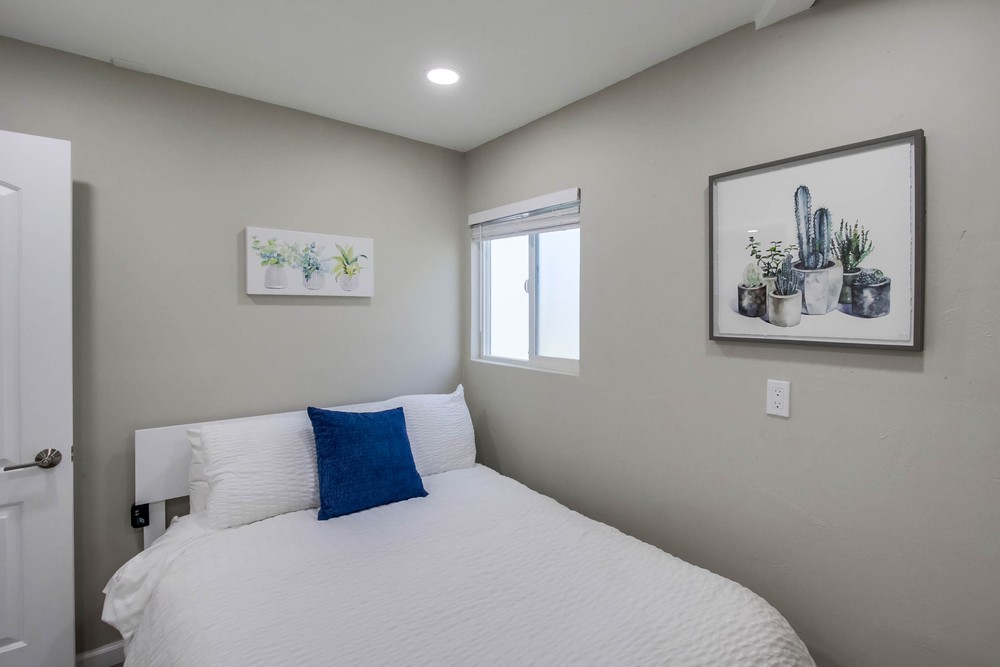 Virtual tour photo 26 of 27 for 3567 Ottawa Ave