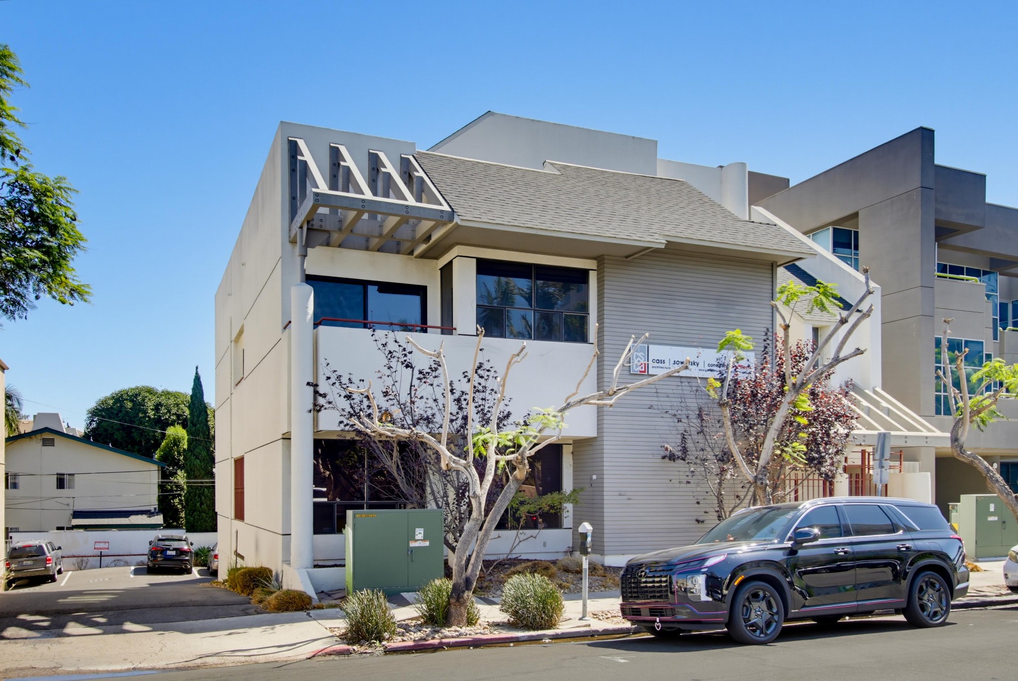 Virtual tour photo 24 of 61 for 3569 Fifth Ave