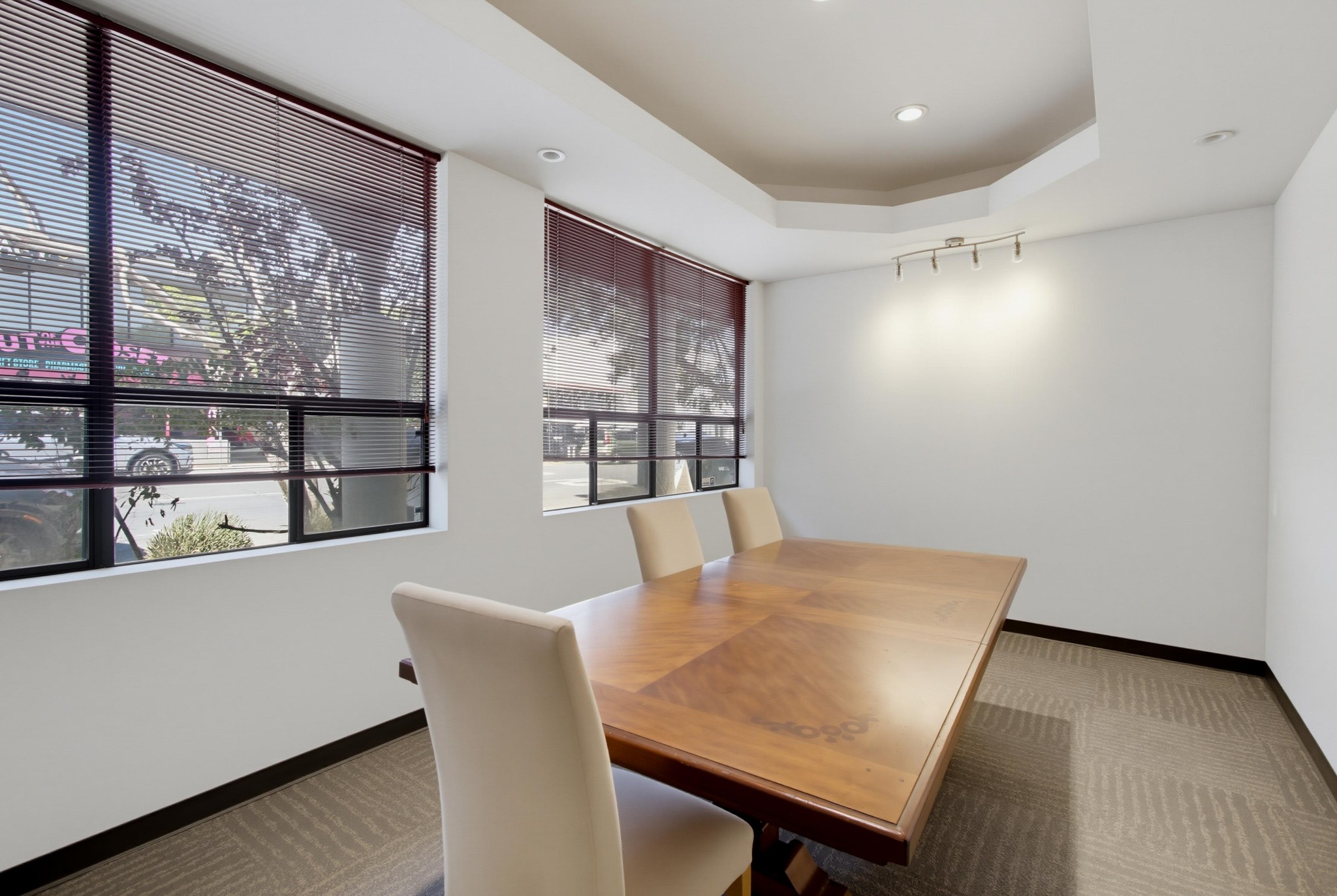 Virtual tour photo 28 of 61 for 3569 Fifth Ave