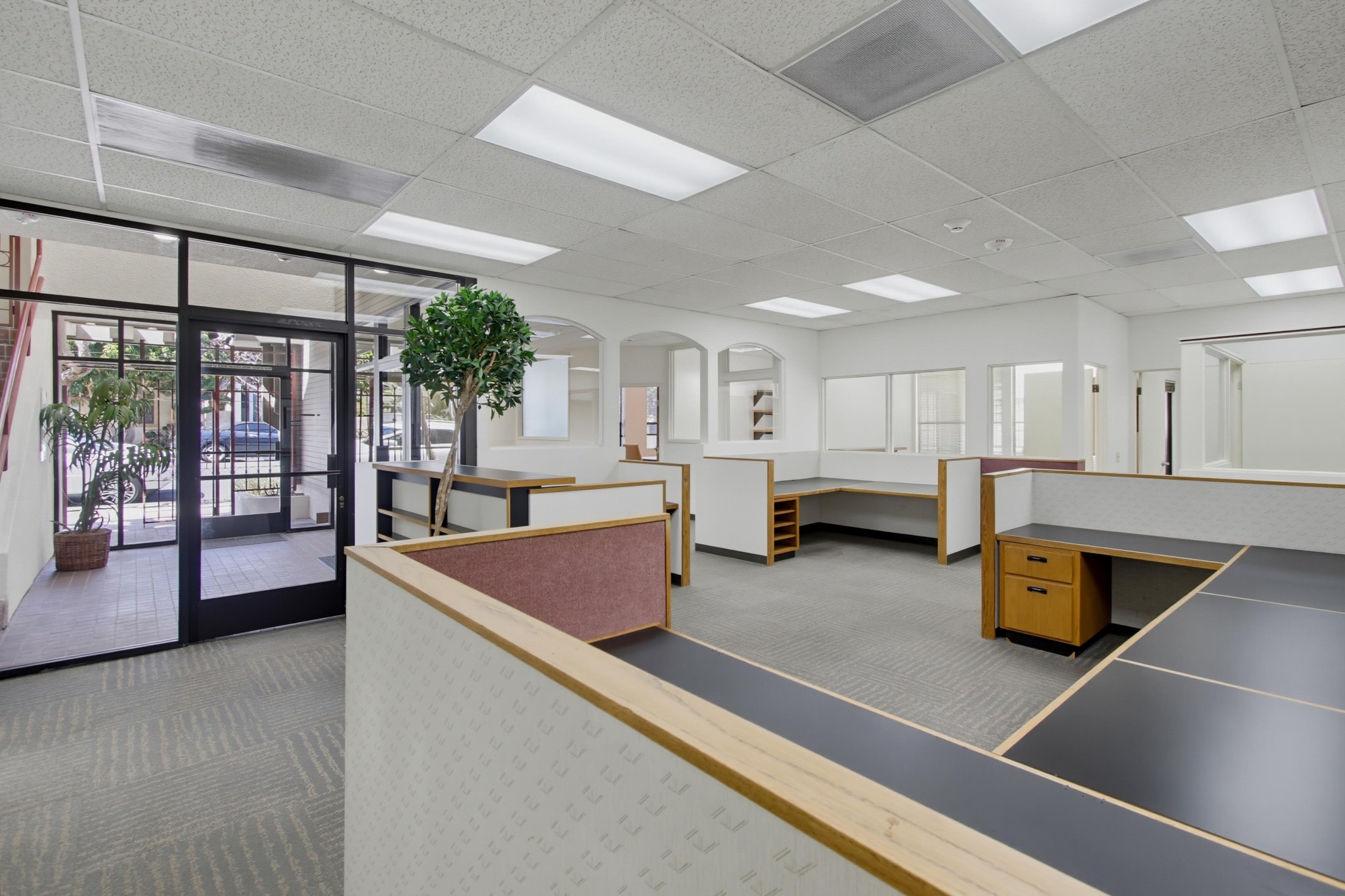 Virtual tour photo 31 of 61 for 3569 Fifth Ave