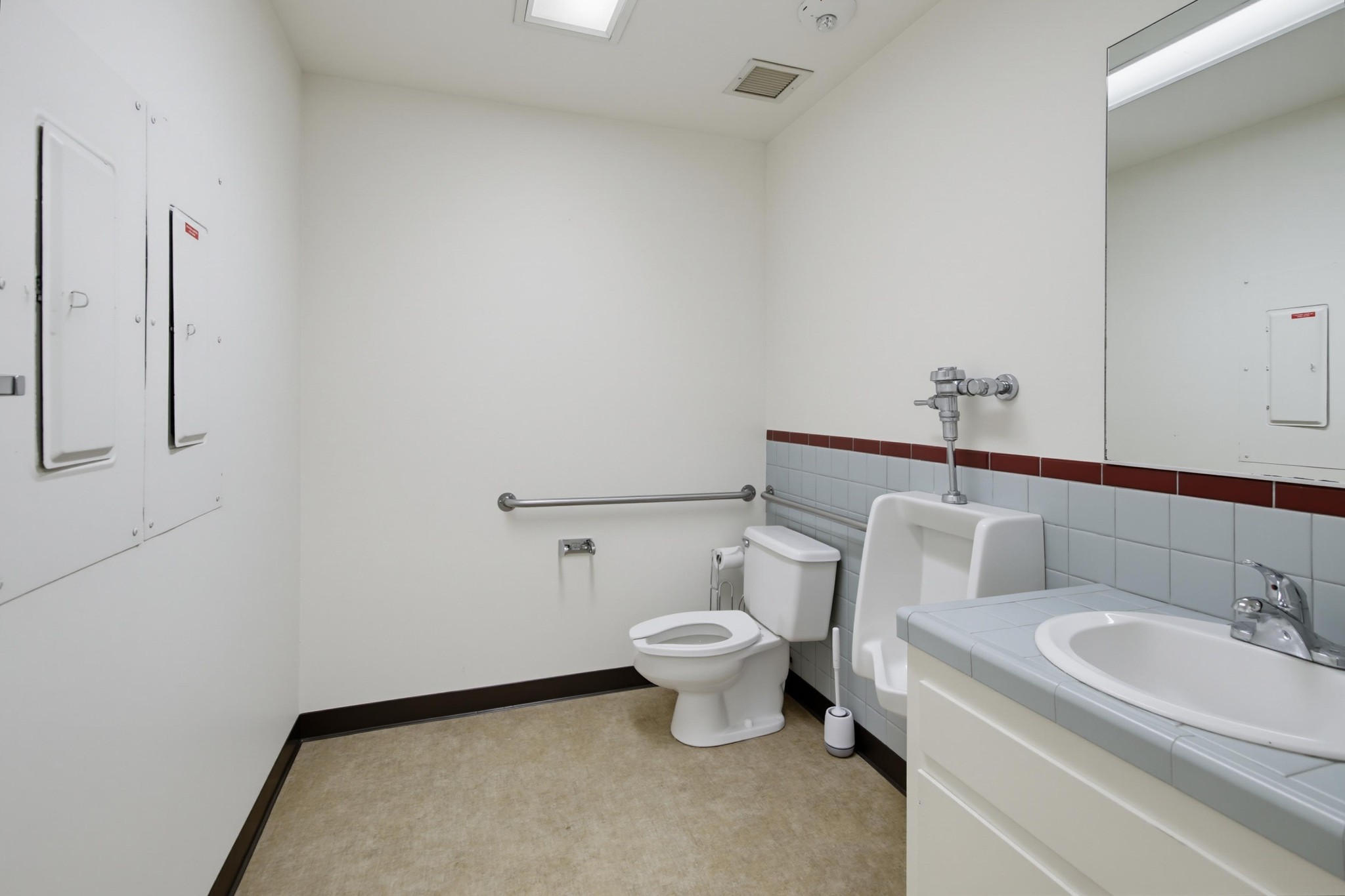 Virtual tour photo 44 of 61 for 3569 Fifth Ave