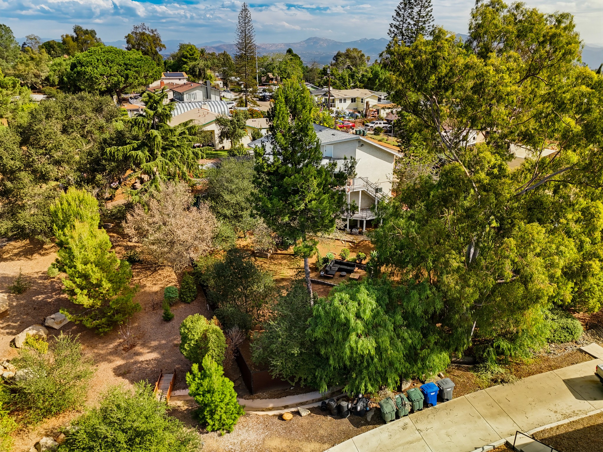 Virtual tour photo 36 of 38 for 357 Alta Ln