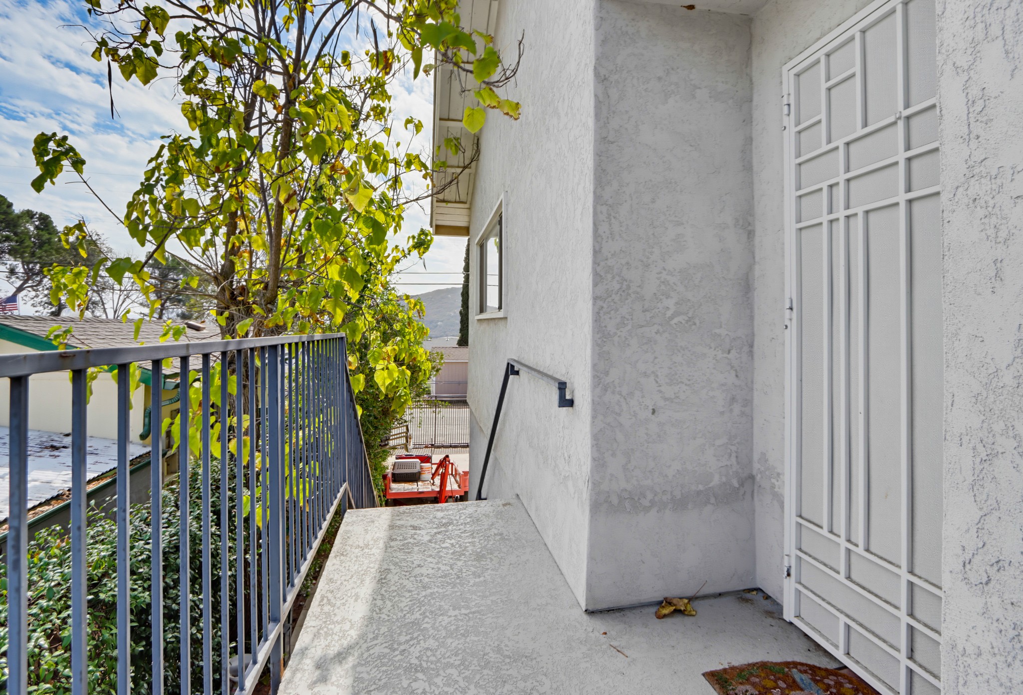 Virtual tour photo 8 of 62 for 357 Alta Ln