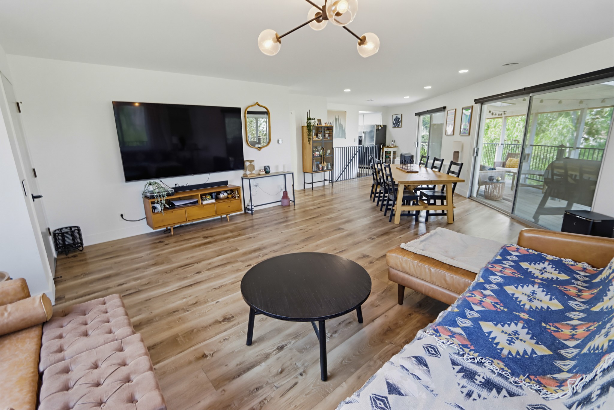 Virtual tour photo 11 of 62 for 357 Alta Ln