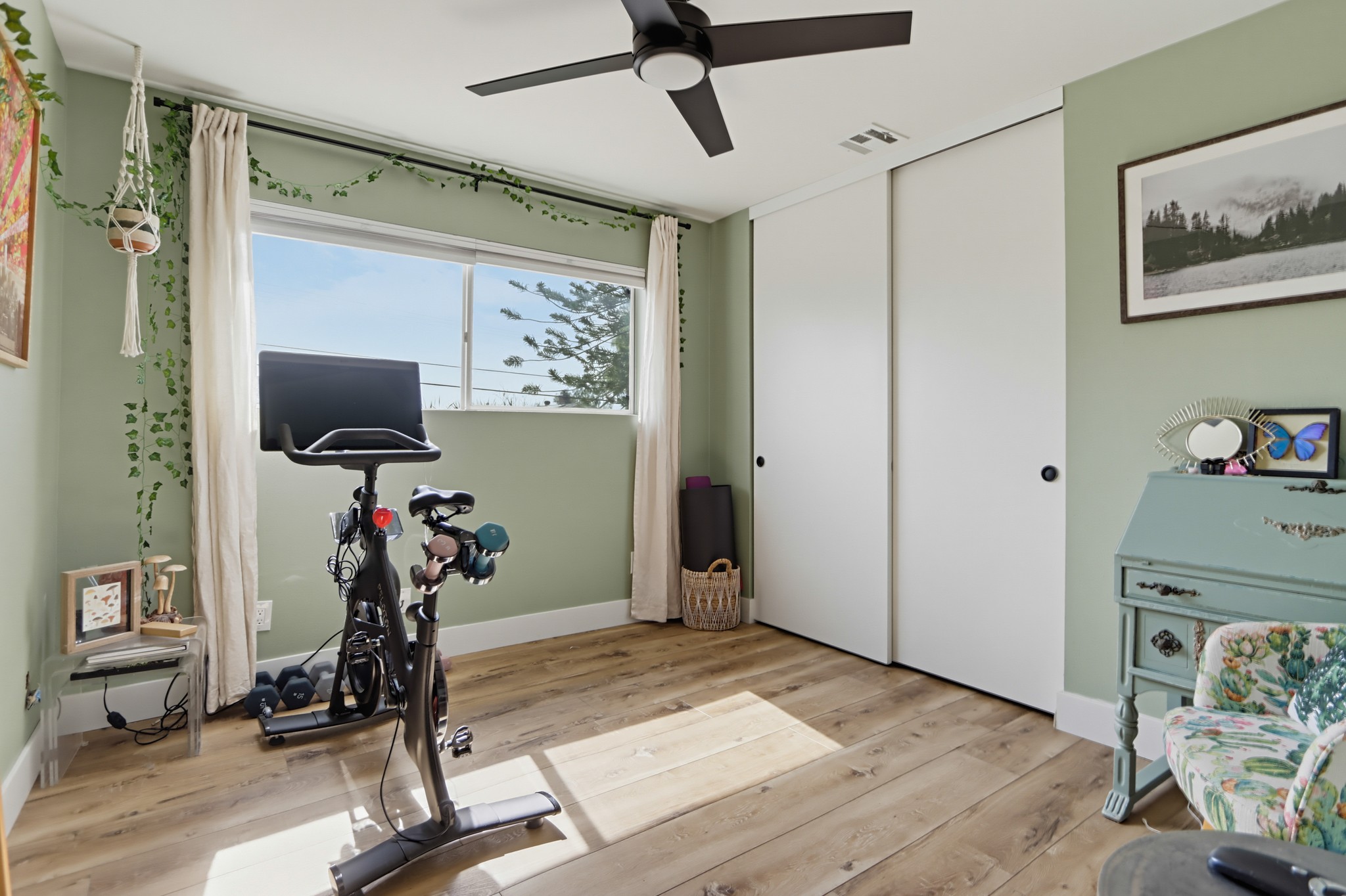 Virtual tour photo 27 of 62 for 357 Alta Ln
