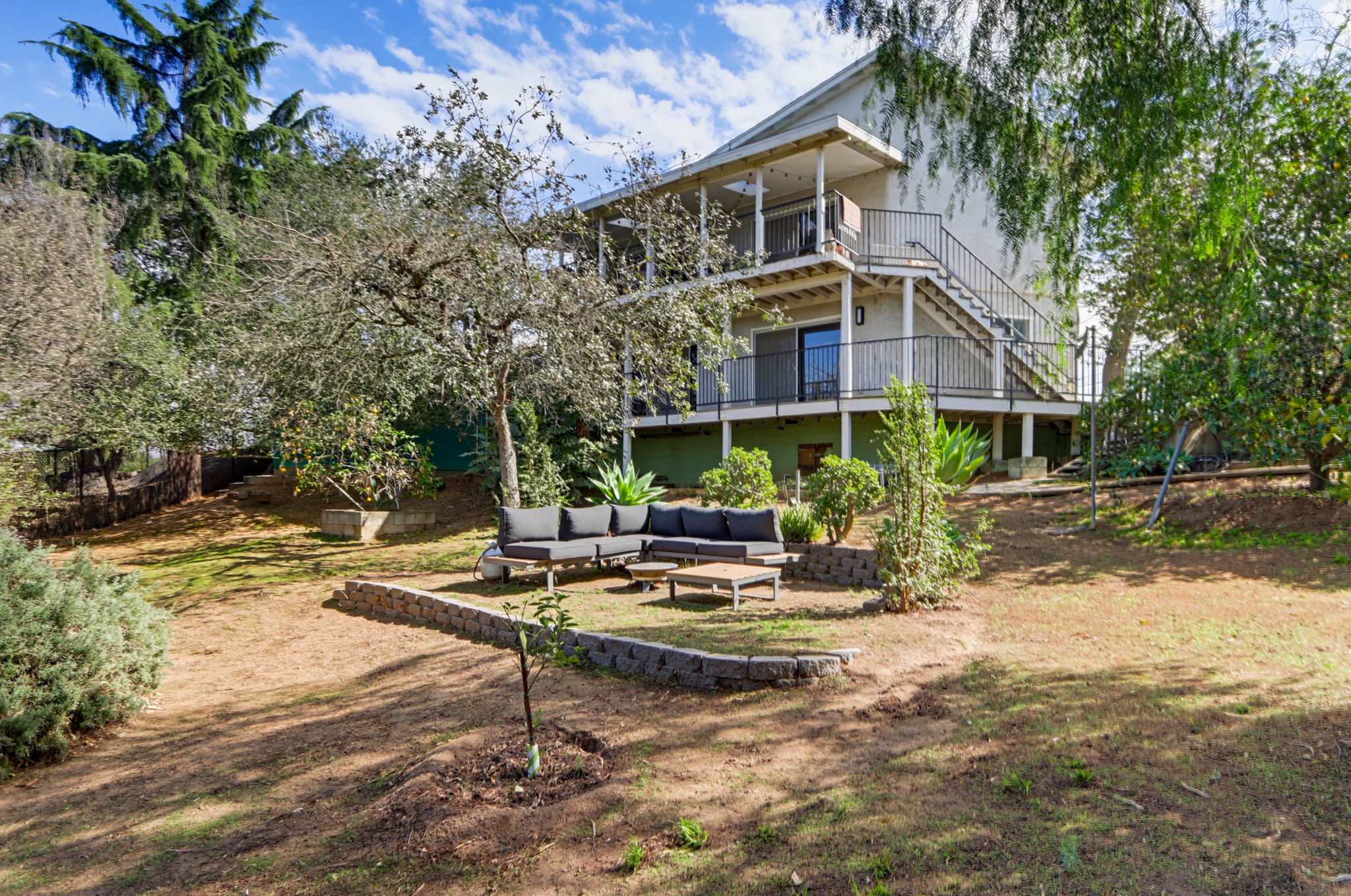 Virtual tour photo 43 of 62 for 357 Alta Ln
