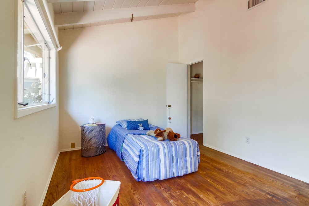 Virtual tour photo 30 of 44 for 3570 Charles St