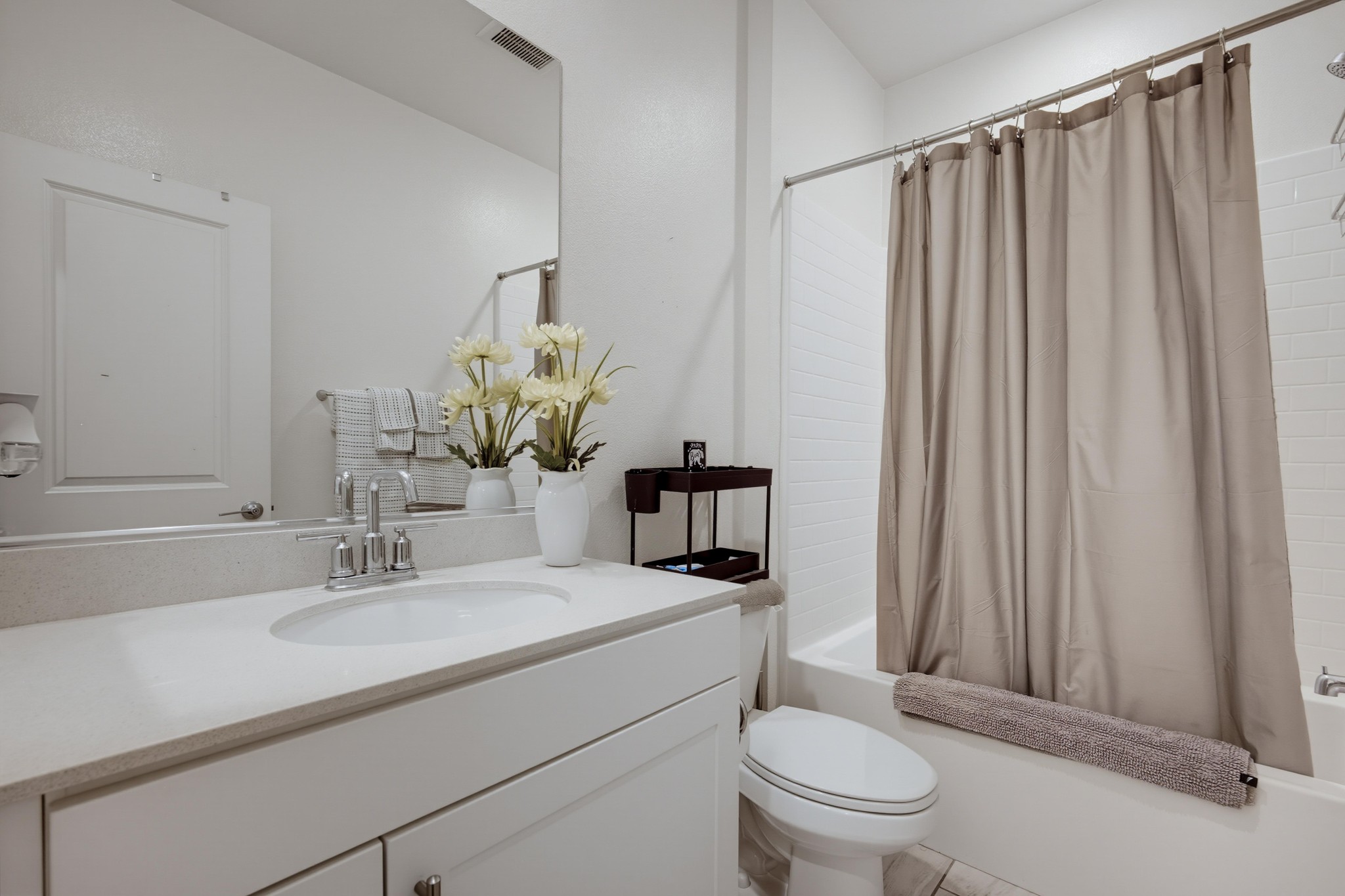 Virtual tour photo 19 of 57 for 3570 E Peckham Paseo #2