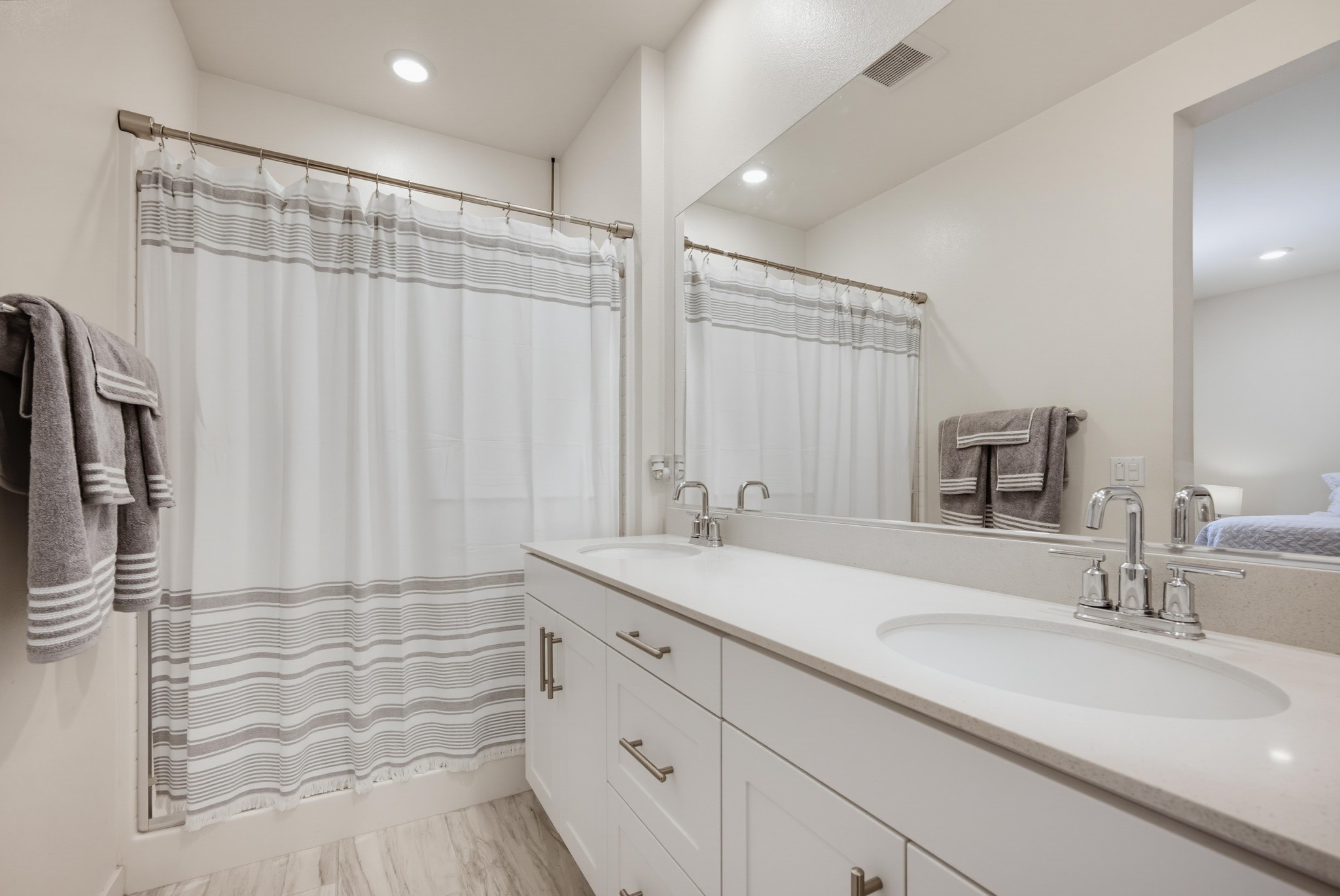 Virtual tour photo 28 of 57 for 3570 E Peckham Paseo #2