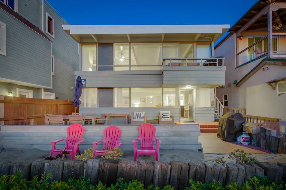 Virtual tour photo 4 of 81 for 3577 Ocean Front Walk