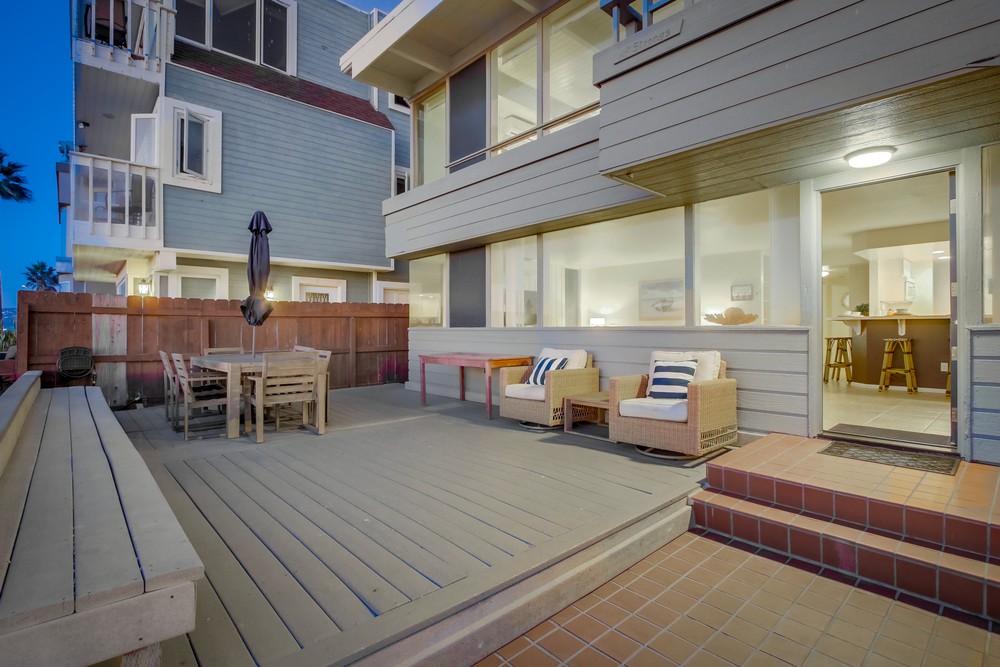 Virtual tour photo 5 of 81 for 3577 Ocean Front Walk