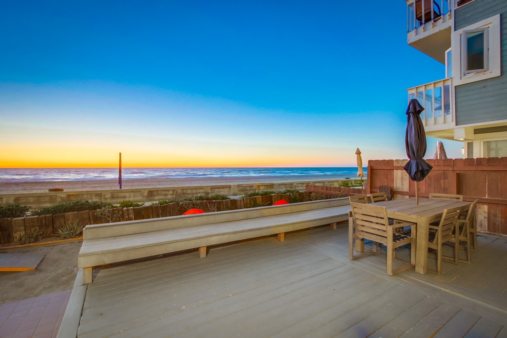 Virtual tour photo 6 of 81 for 3577 Ocean Front Walk
