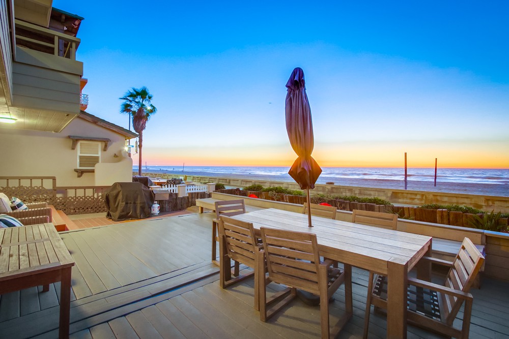 Virtual tour photo 7 of 81 for 3577 Ocean Front Walk