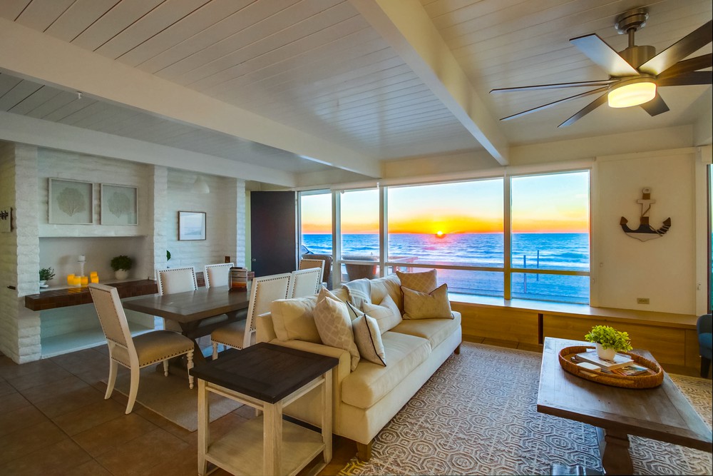 Virtual tour photo 12 of 81 for 3577 Ocean Front Walk