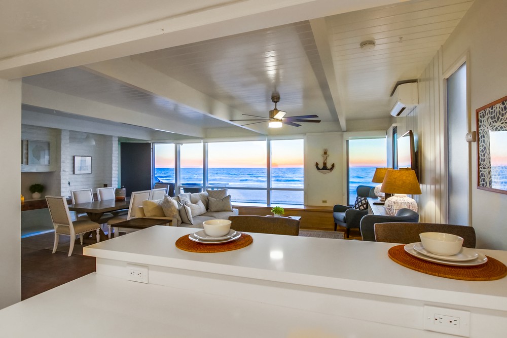 Virtual tour photo 22 of 81 for 3577 Ocean Front Walk
