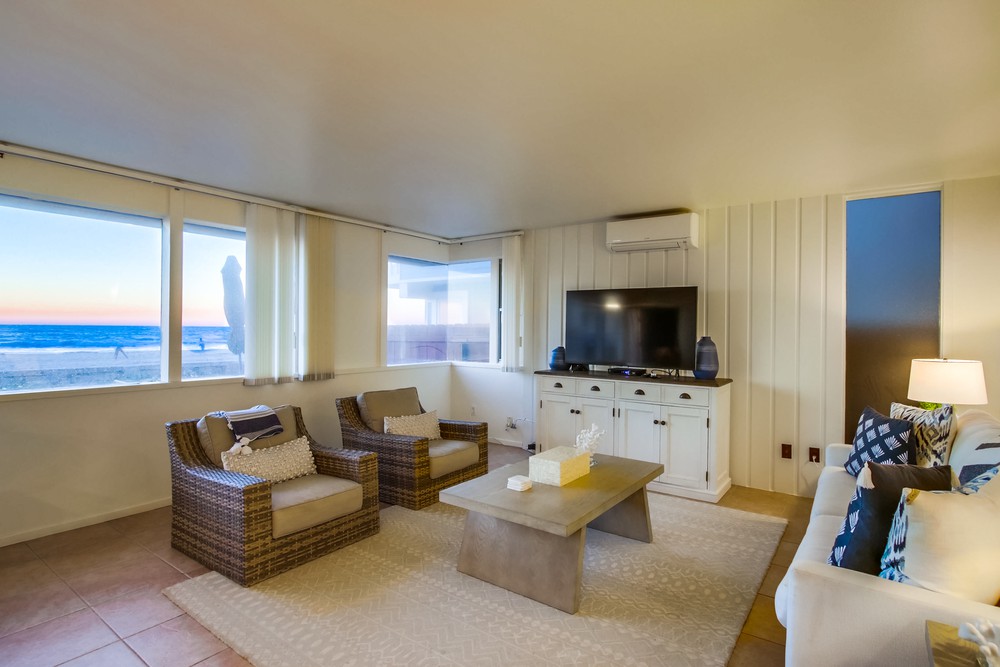 Virtual tour photo 26 of 81 for 3577 Ocean Front Walk