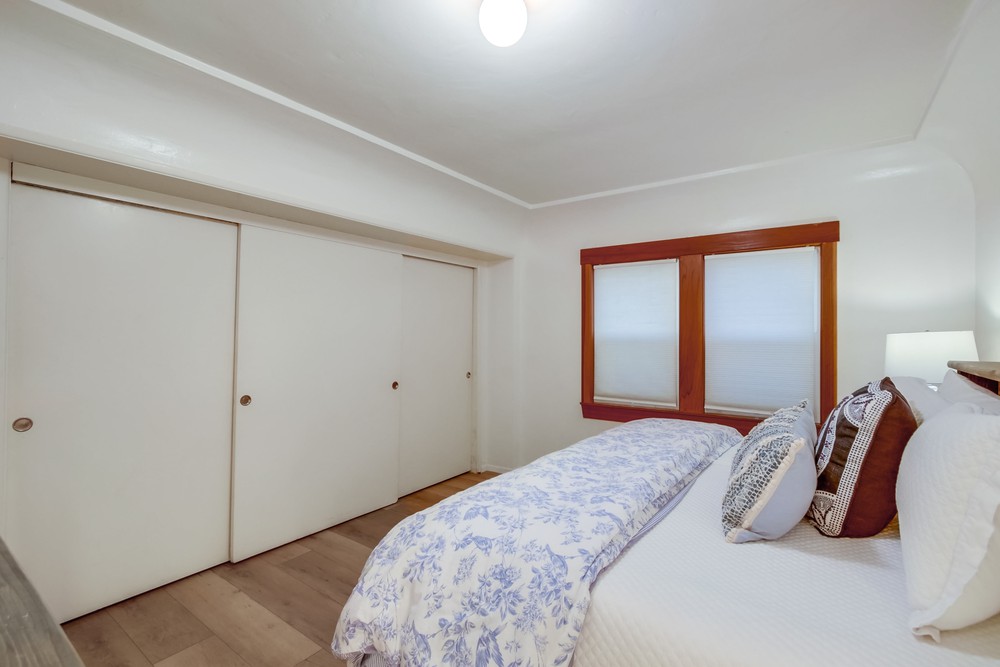Virtual tour photo 42 of 81 for 3577 Ocean Front Walk
