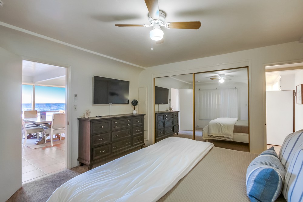 Virtual tour photo 52 of 81 for 3577 Ocean Front Walk