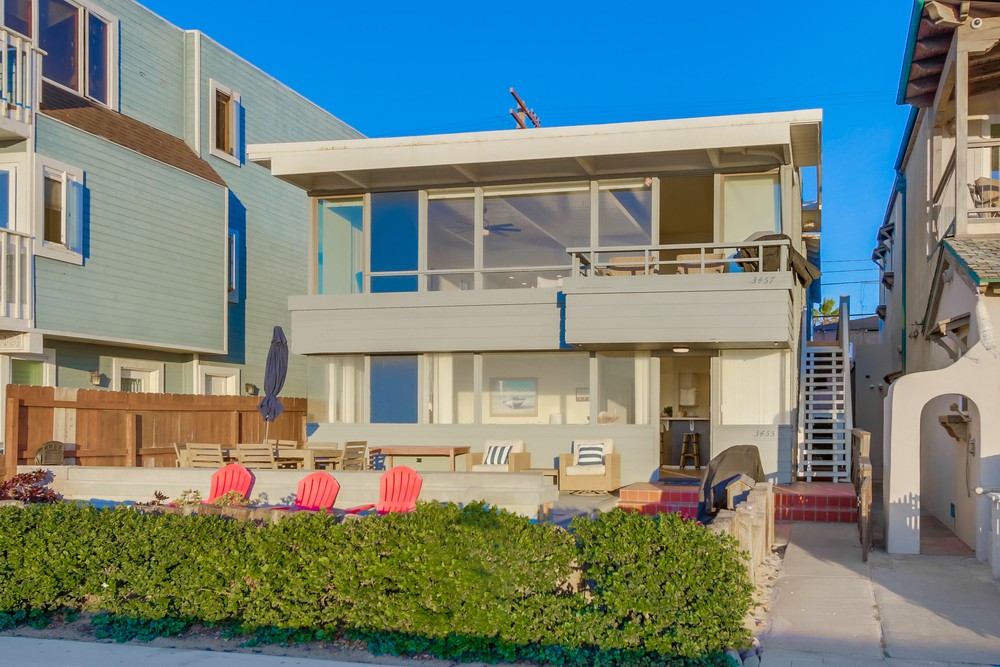 Virtual tour photo 67 of 81 for 3577 Ocean Front Walk
