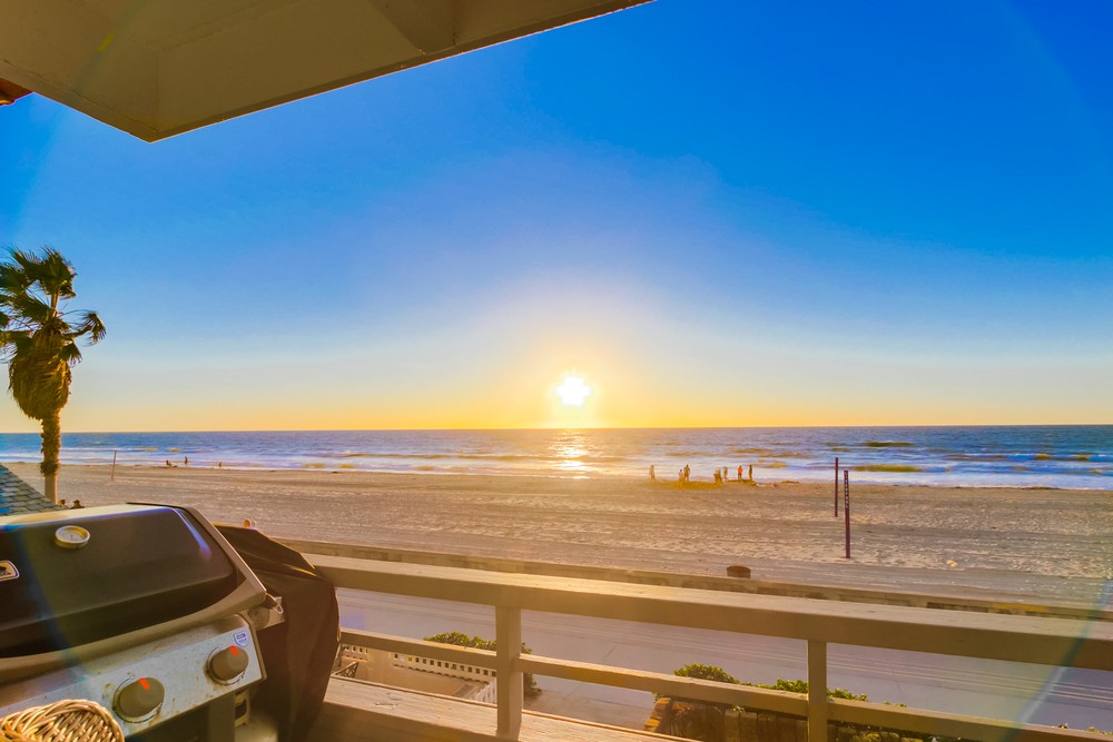 Virtual tour photo 76 of 81 for 3577 Ocean Front Walk