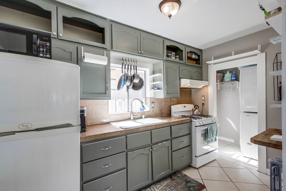 Virtual tour photo 19 of 48 for 3578 Central Ave
