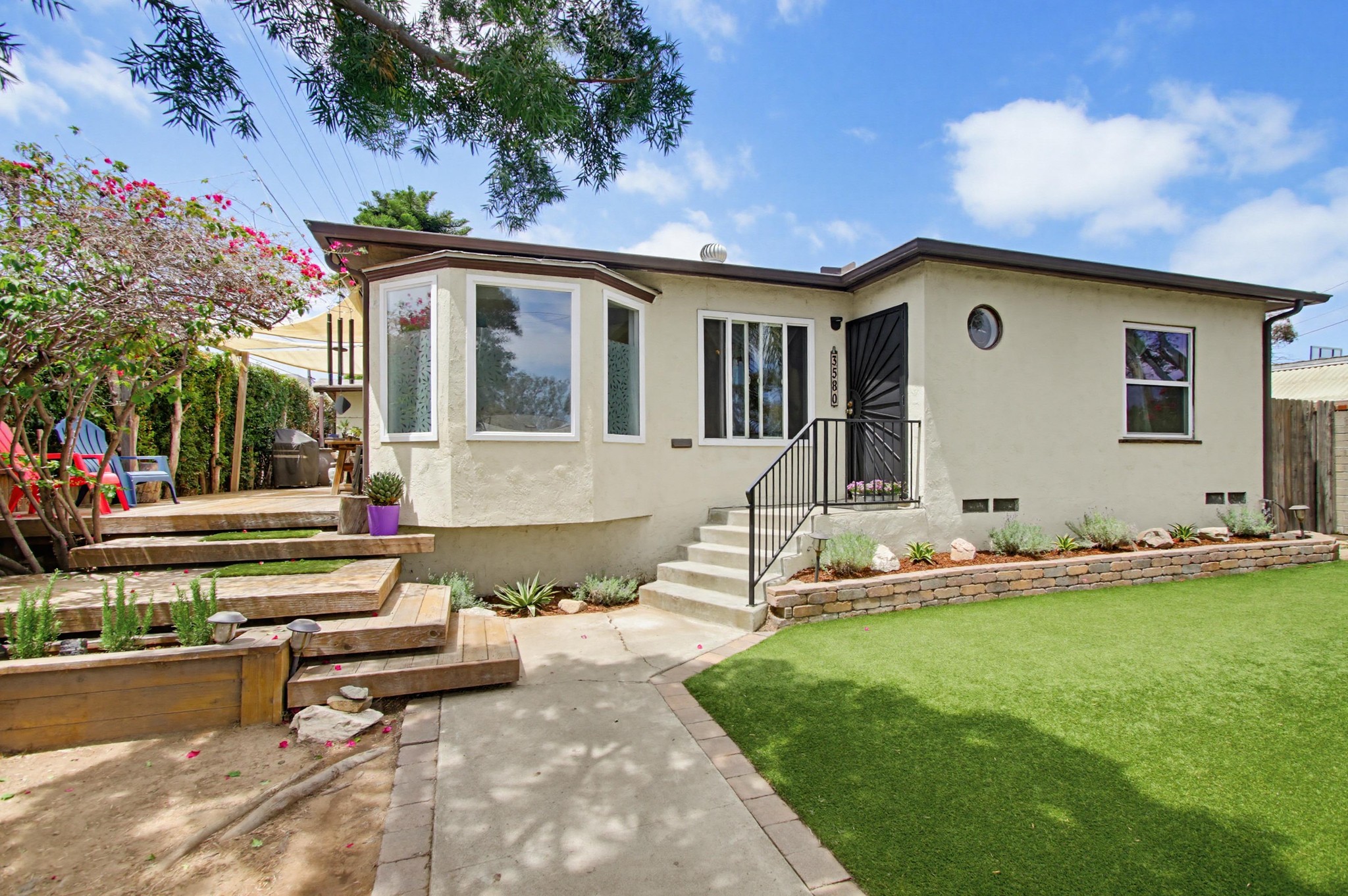 Virtual tour photo 8 of 53 for 3580 Redwood St