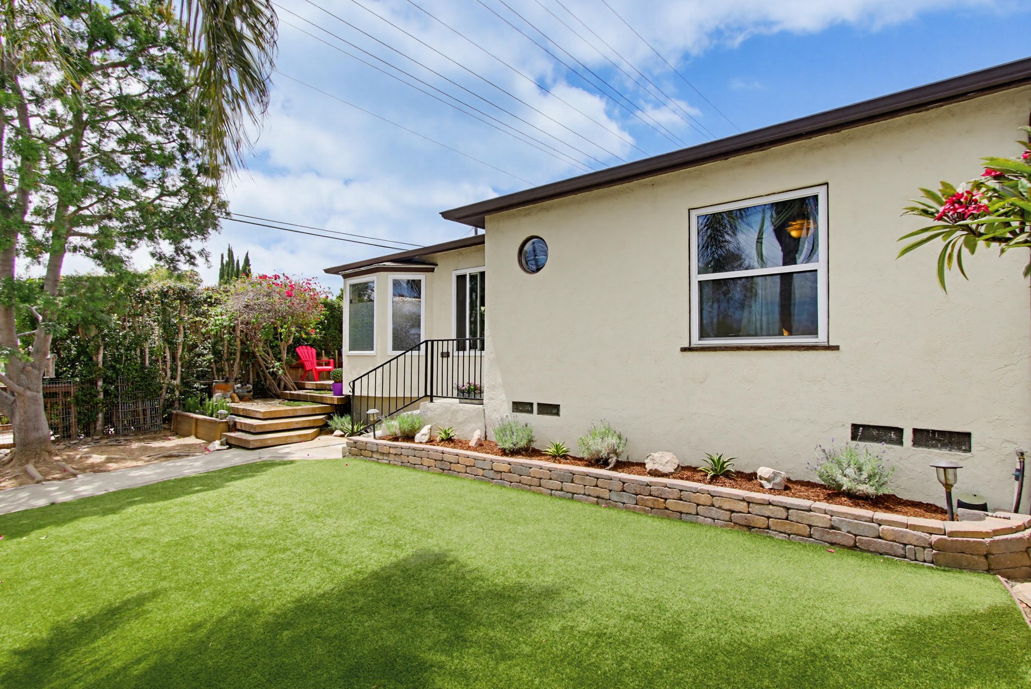 Virtual tour photo 9 of 53 for 3580 Redwood St