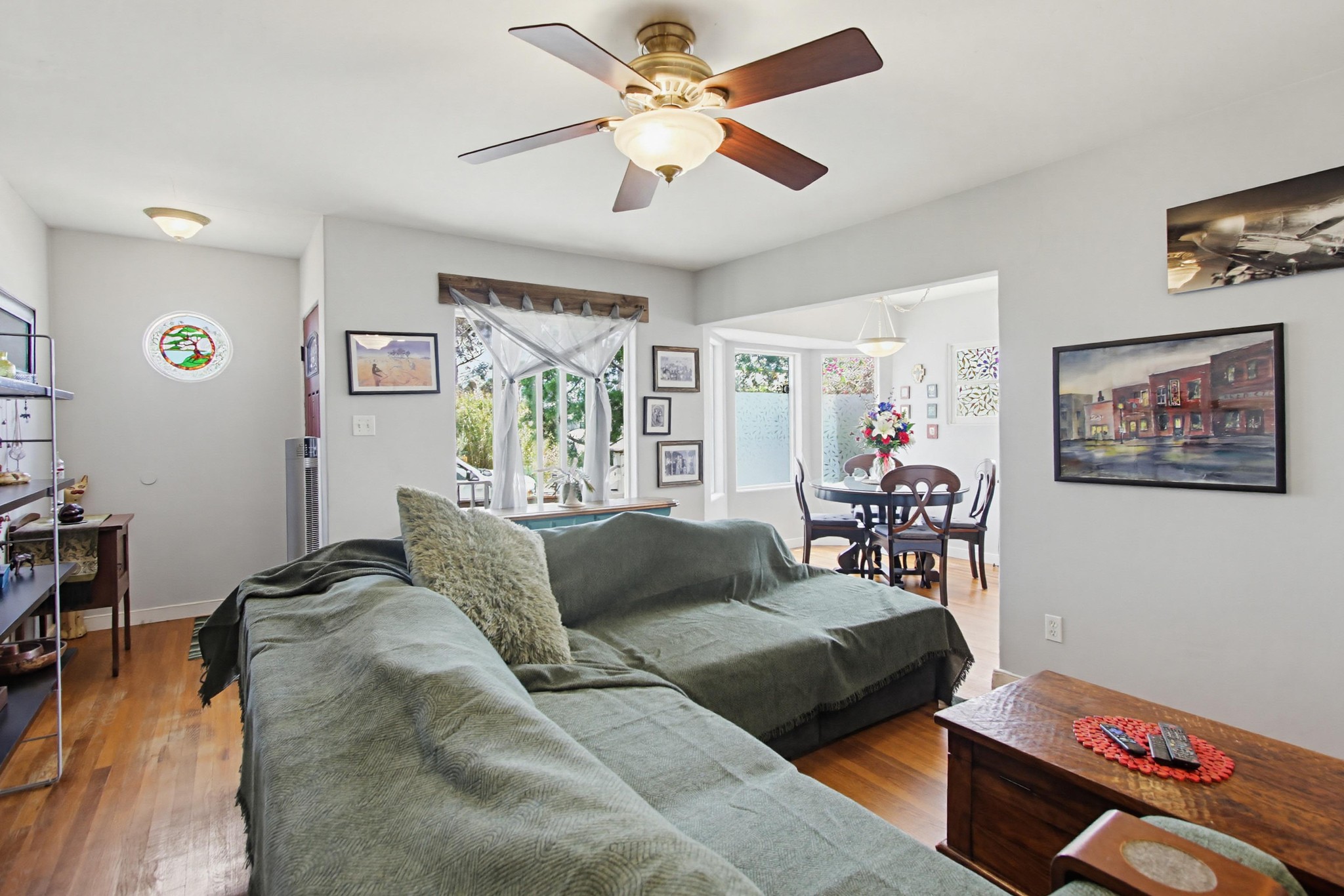 Virtual tour photo 14 of 53 for 3580 Redwood St