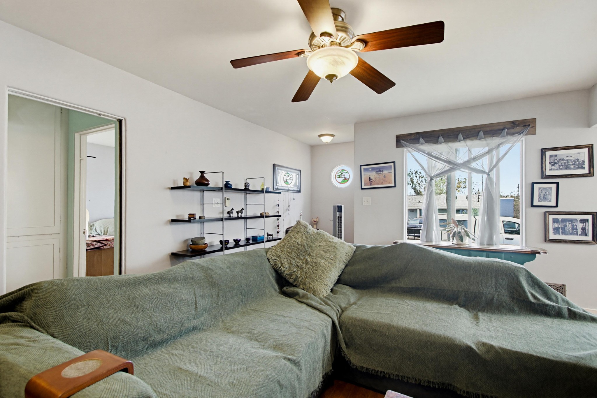 Virtual tour photo 15 of 53 for 3580 Redwood St