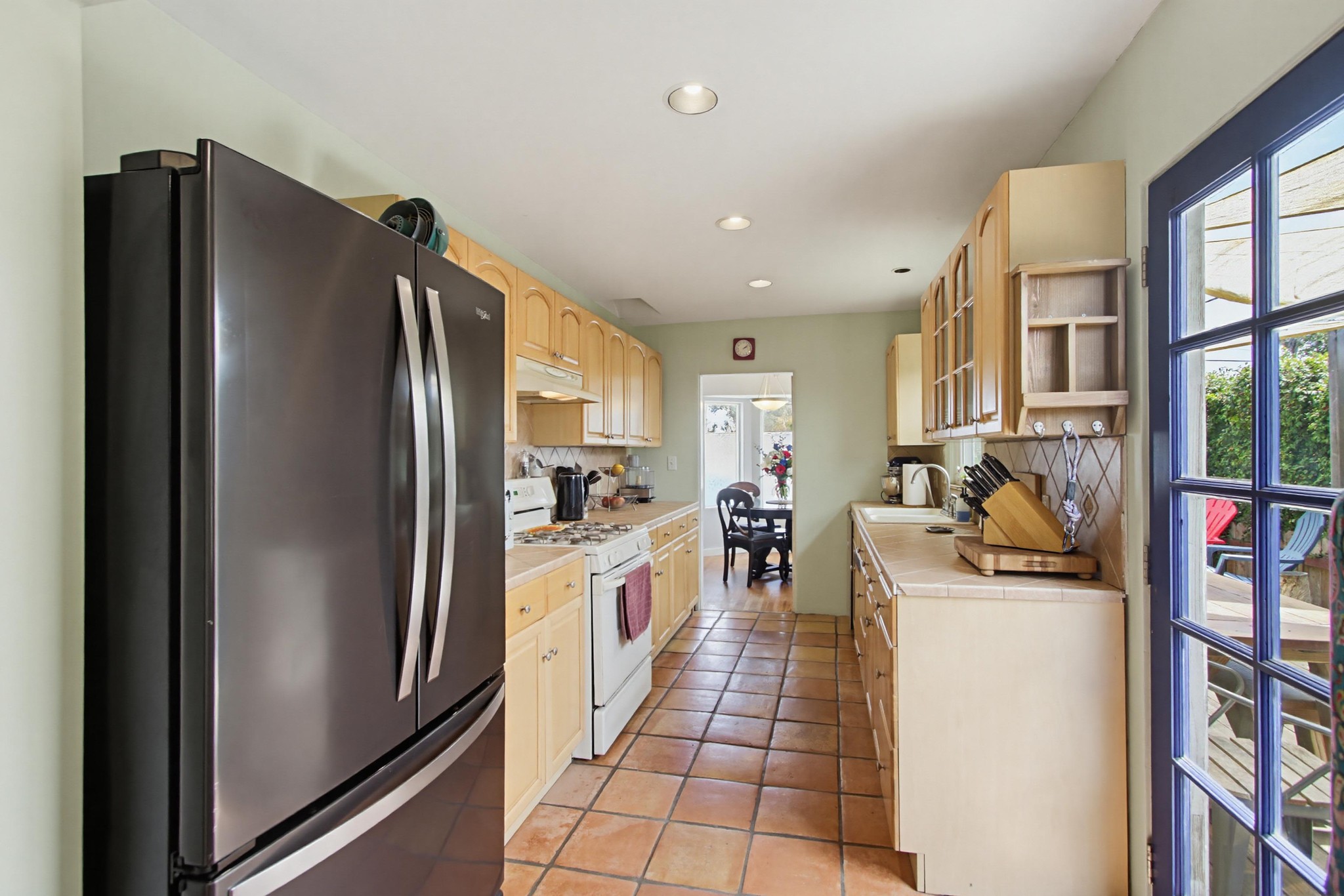 Virtual tour photo 18 of 53 for 3580 Redwood St